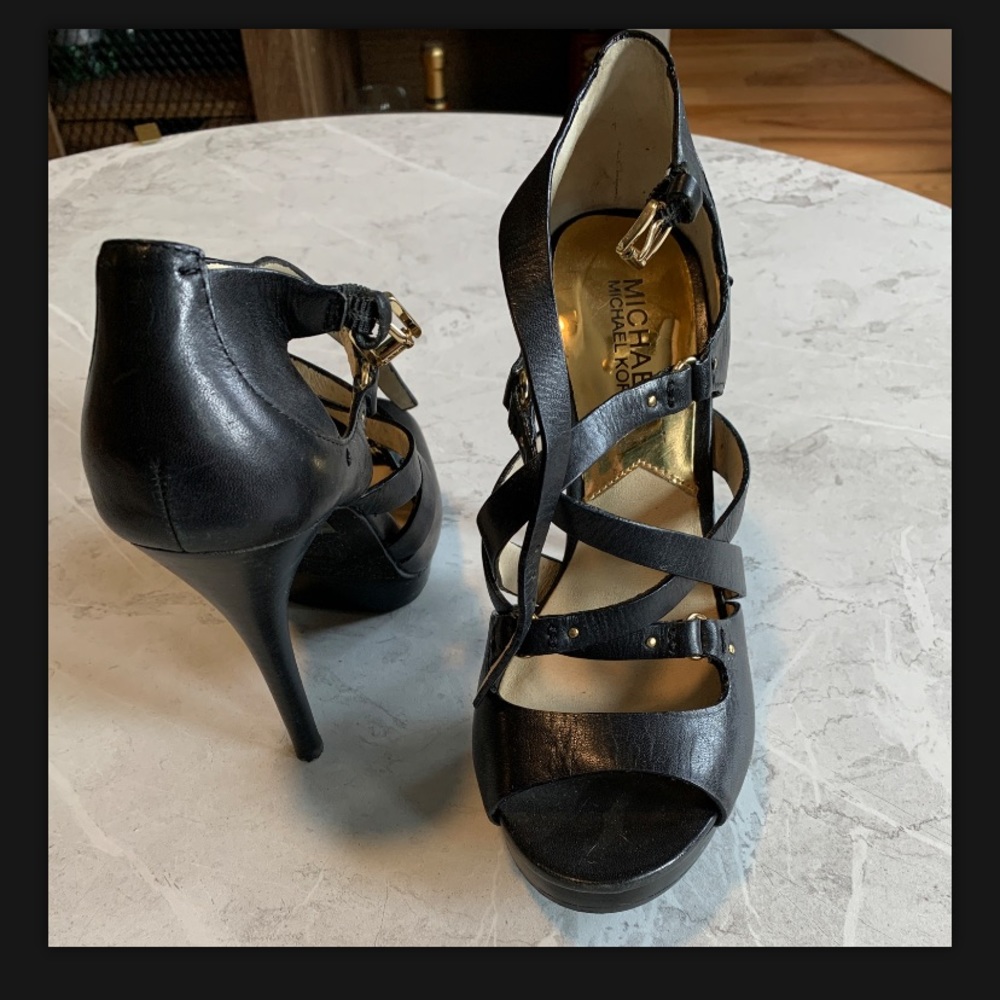 Michael Kors Black Peep Toe Platform Size 7
